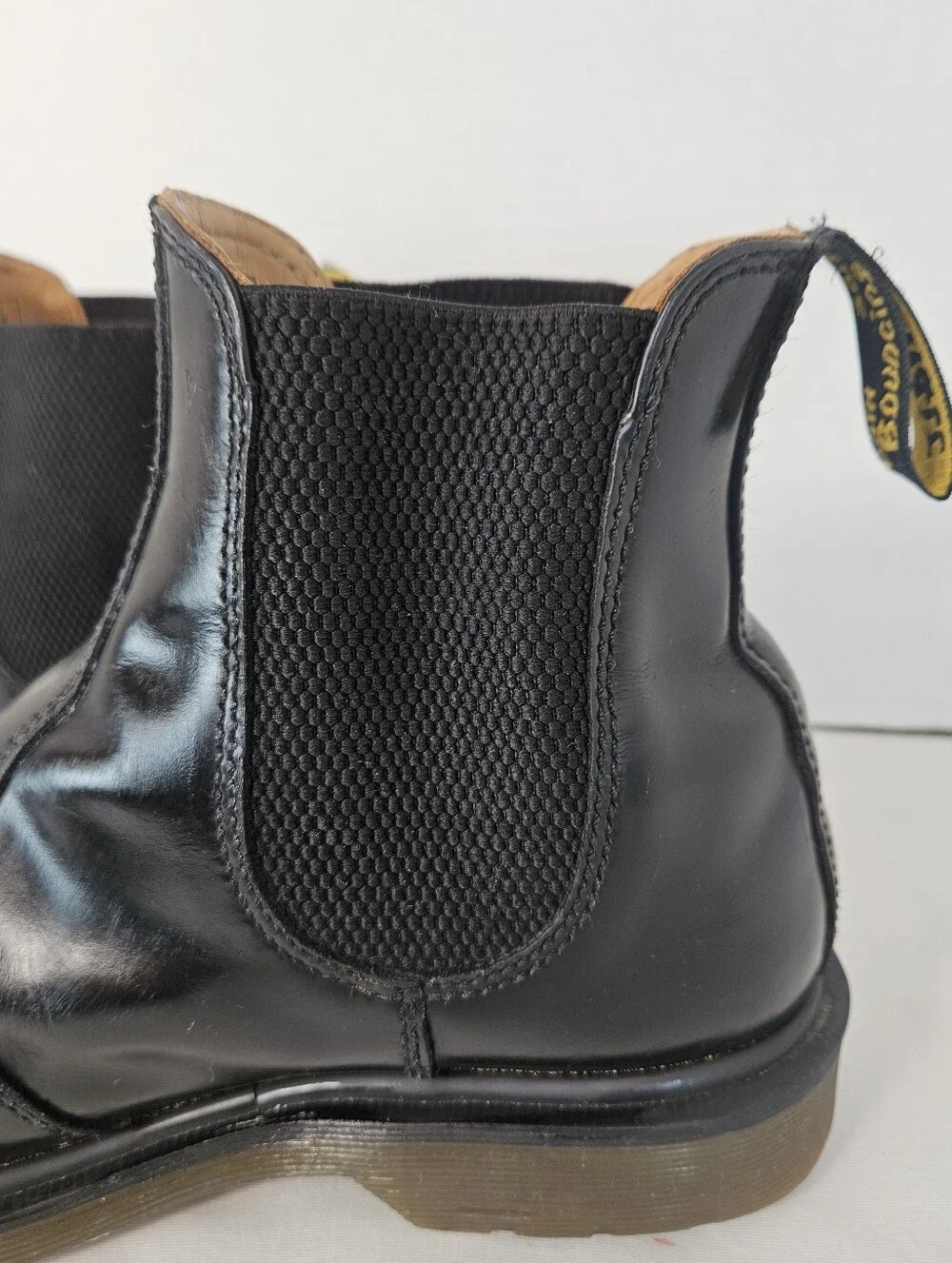 Dr. Martens 2976 Chelsea Boots Black Smooth Leather Men's 10 Women's 11
